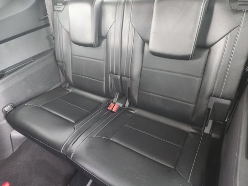 Used 2022 Volkswagen Atlas SE w/ Black Wheel Package FWD image 21