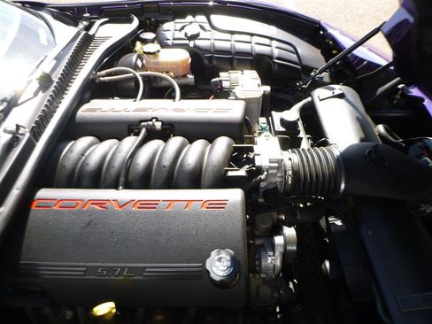 Used 1998 Chevrolet Corvette Convertible w/ Memory Pkg RWD image 41