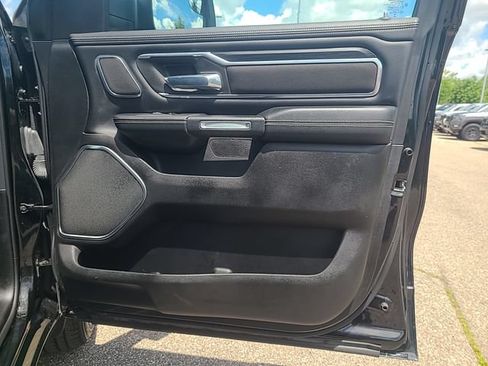 Used 2023 RAM 1500 Laramie AWD/4WD image 28