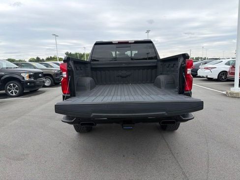 Used 2024 Chevrolet Silverado 1500 LT Trail Boss w/ Convenience Package II AWD/4WD image 10
