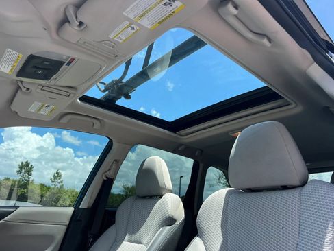 Used 2020 Subaru Forester Premium w/ Popular Package #1 AWD/4WD image 18