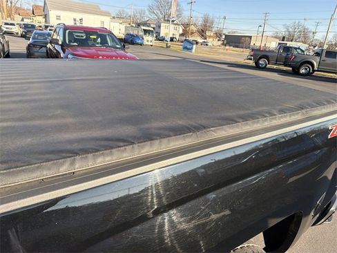 Used 2018 Chevrolet Silverado 1500 LT w/ All Star Edition image 12