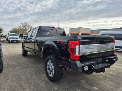 Used 2018 Ford F350 Platinum w/ Platinum Ultimate Package image 4