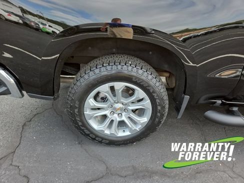 Used 2025 Chevrolet Silverado 1500 LTZ AWD/4WD image 20