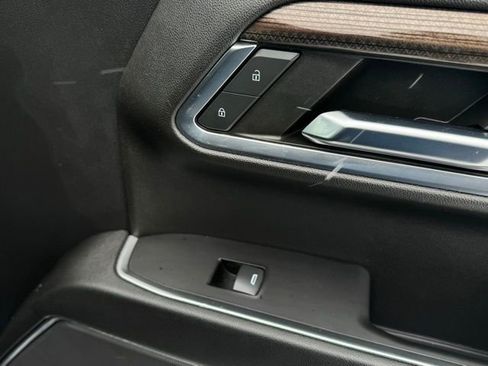 Used 2023 Chevrolet Silverado 1500 LT image 13