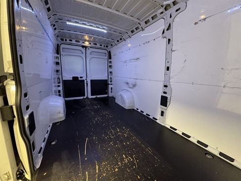 Used 2016 RAM ProMaster 3500 w/ Premium Appearance Group FWD image 13