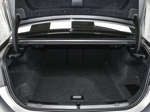 Used 2025 BMW i5 M60 w/ Executive Package image 80