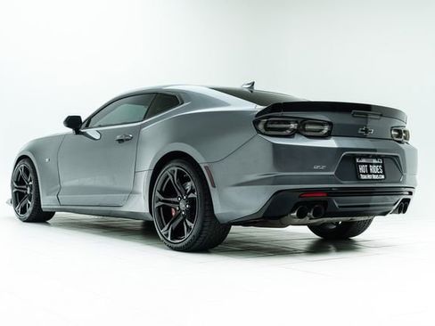 Used 2020 Chevrolet Camaro SS image 17
