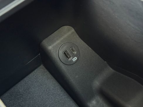 Used 2023 Ford F150 Lariat w/ Max Trailer Tow Package image 34