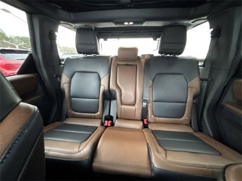 Used 2023 Ford Bronco Outer Banks image 25