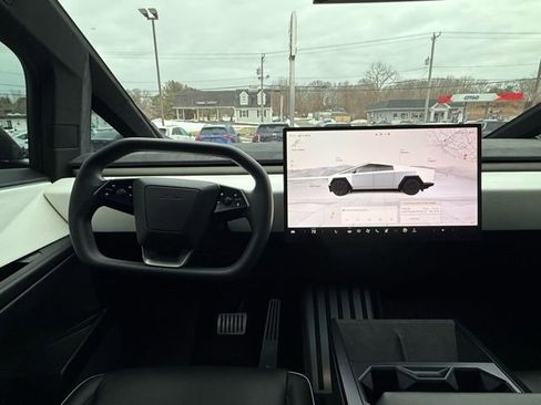 Used 2024 Tesla Cybertruck Cyberbeast image 31