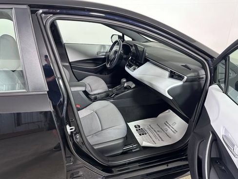 Used 2023 Toyota Corolla SE w/ Carpet Mat Package (TMS) FWD image 10