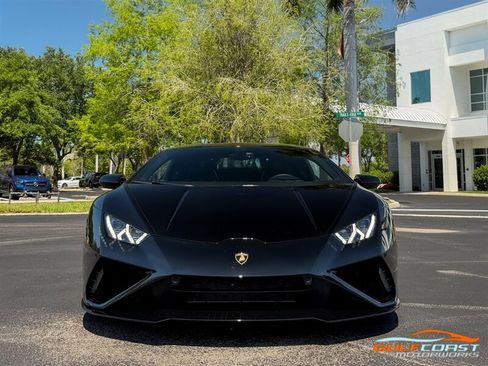 Used 2022 Lamborghini Huracan EVO RWD image 4