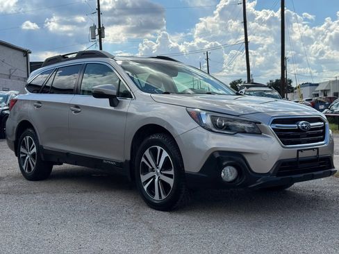 Used 2019 Subaru Outback 2.5i Limited w/ Popular Package #2 AWD/4WD image 9
