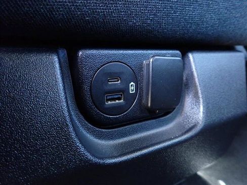 Used 2023 Ford F150 XLT AWD/4WD image 11