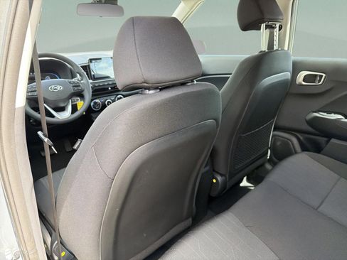 New 2026 Hyundai Venue SE FWD image 40