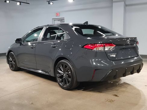 Used 2025 Toyota Corolla SE FWD image 5