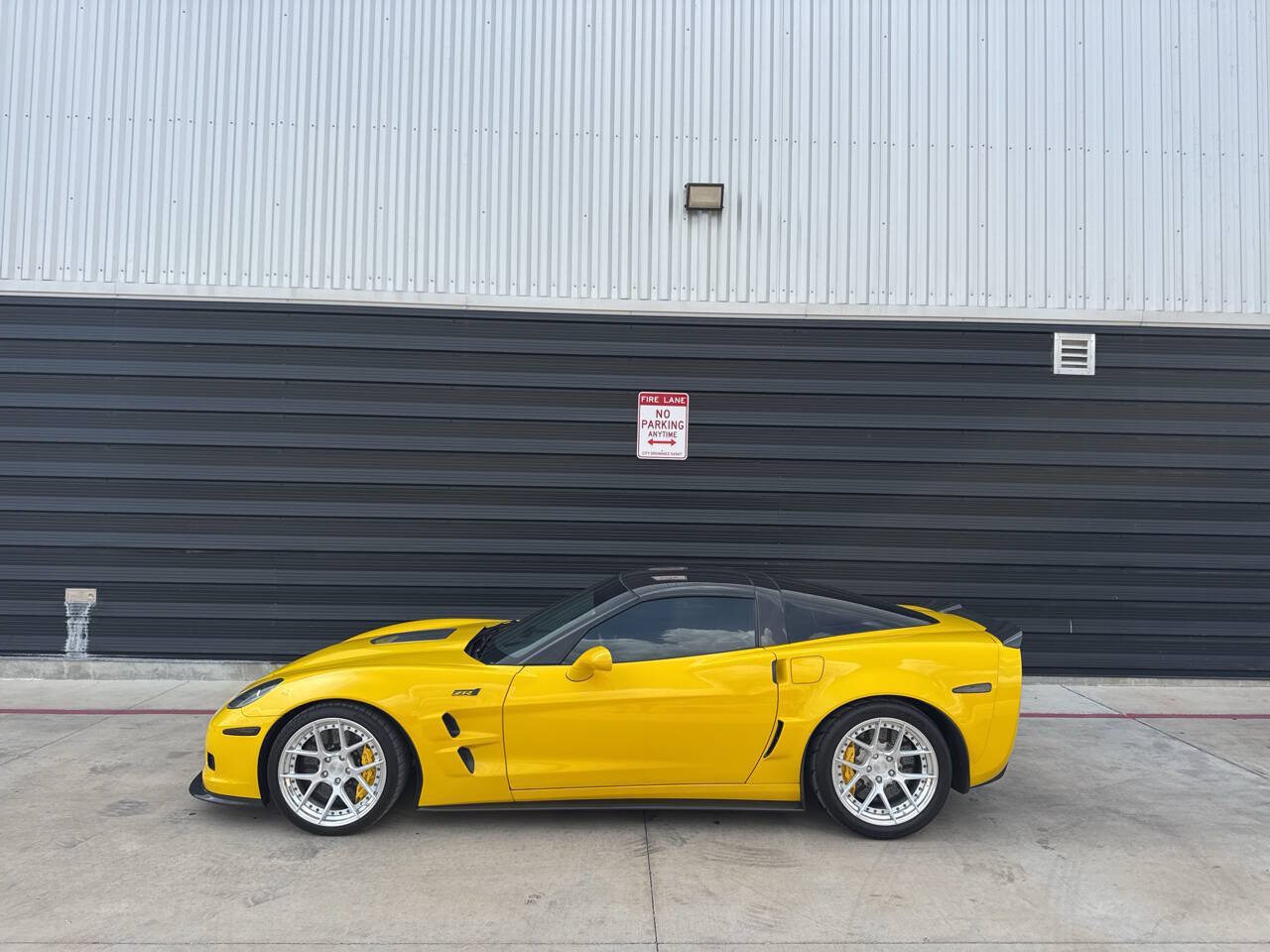 Used 2012 Chevrolet Corvette ZR1 w/ Battery Protection Package RWD image 1