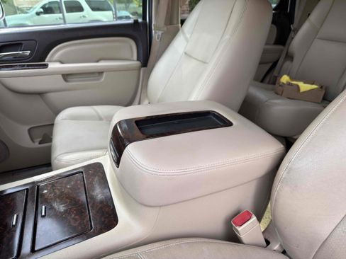 Used 2014 GMC Yukon Denali image 33