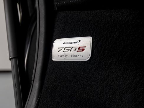 Used 2024 McLaren 750S Spider image 26