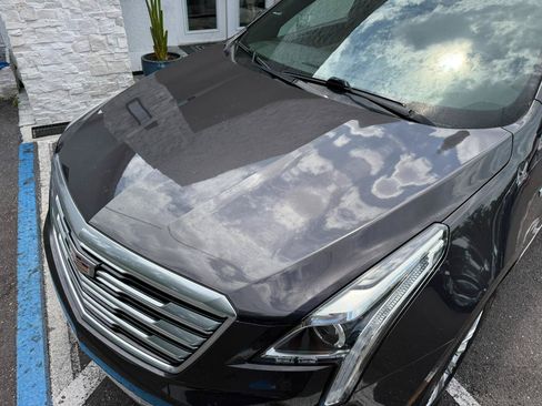 Used 2018 Cadillac XT5 FWD image 11