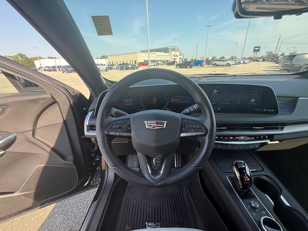 Certified 2024 Cadillac XT4 Sport AWD/4WD image 19