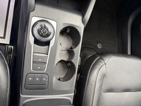 Used 2020 Ford Escape Titanium AWD/4WD image 9