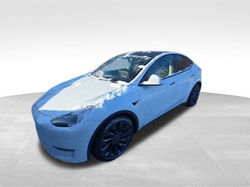 Used 2022 Tesla Model Y Performance image 2
