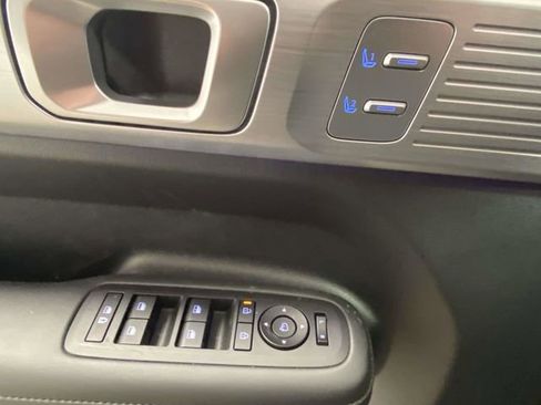 Used 2024 Hyundai Santa Fe Limited image 13