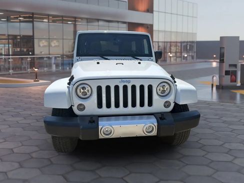 Used 2015 Jeep Wrangler Unlimited Sahara w/ Mopar Chrome Edition Group AWD/4WD image 23