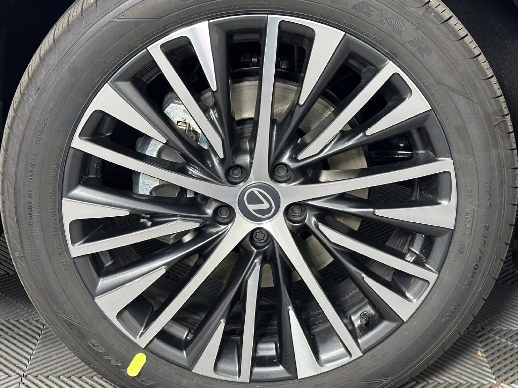 New 2026 Lexus RX 350 w/ Convenience Package AWD/4WD image 14