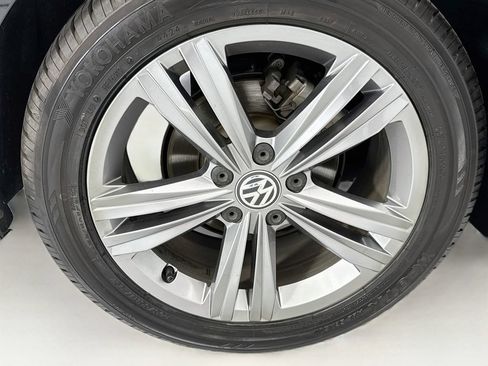 Used 2020 Volkswagen Jetta R-Line FWD image 31