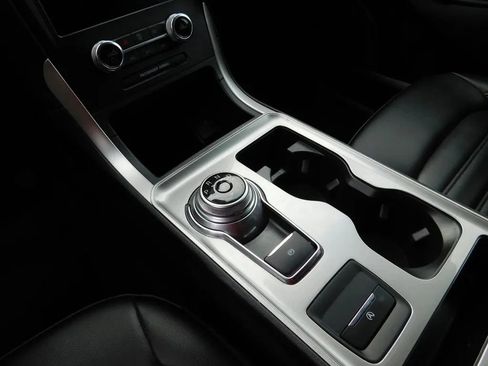 Used 2023 Ford Edge SEL image 16