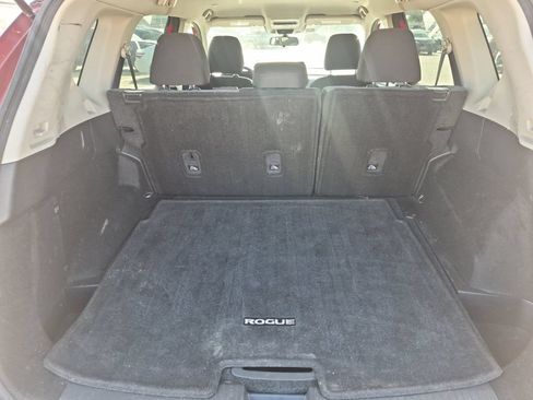 Used 2022 Nissan Rogue S FWD image 15