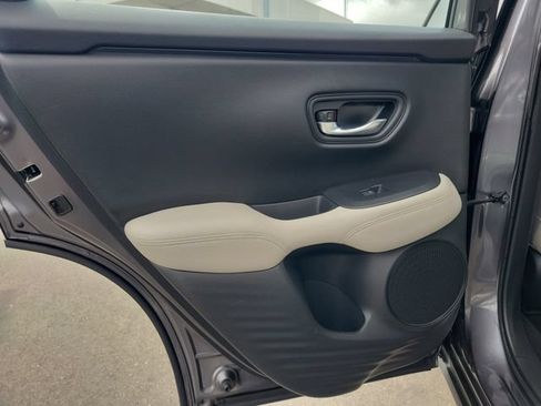 Certified 2023 Honda HR-V LX image 13