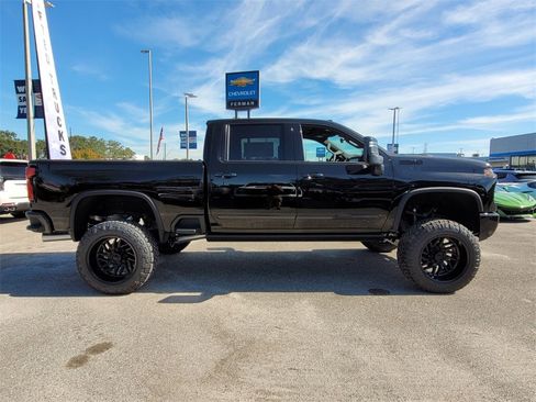 New 2025 Chevrolet Silverado 2500 High Country w/ Midnight Edition image 8