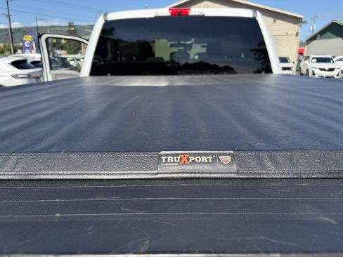 Used 2017 Ford F250 XLT AWD/4WD image 36