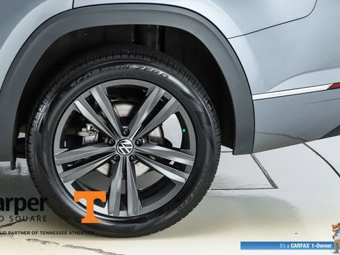 Used 2021 Volkswagen Atlas SE w/ Panoramic Sunroof Package image 46