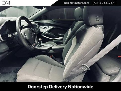 Used 2018 Chevrolet Camaro SS RWD image 22