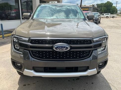 Used 2025 Ford Ranger Lariat w/ Trailer Tow Package RWD image 10