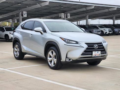 Used 2017 Lexus NX 200t Base image 2