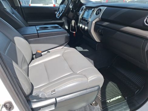 Used 2020 Toyota Tundra SR5 AWD/4WD image 36