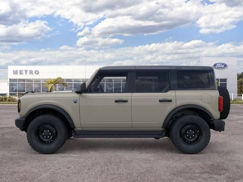 New 2026 Ford Bronco Big Bend w/ Black Appearance Package AWD/4WD image 3