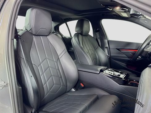 Used 2024 BMW i5 eDrive40i w/ M Sport Package image 35