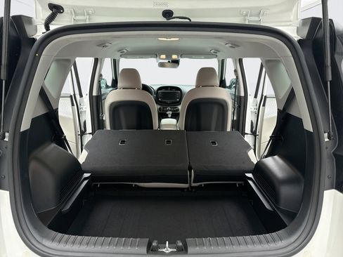 Used 2025 Kia Soul LX w/ LX Technology Package image 19