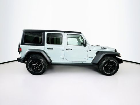 Used 2023 Jeep Wrangler Unlimited w/ Cold Weather Group image 10