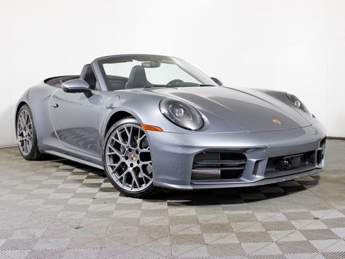 Used 2025 Porsche 911 Carrera image 9