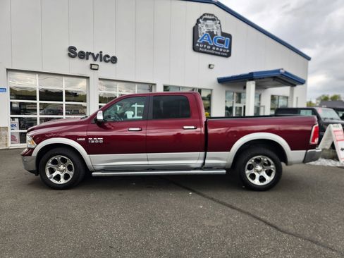Used 2017 RAM 1500 Laramie w/ Convenience Group AWD/4WD image 9