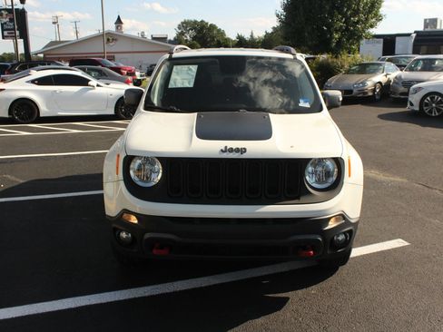 Used 2015 Jeep Renegade Trailhawk AWD/4WD image 11