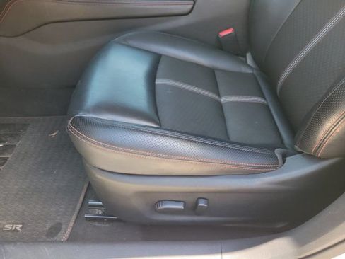 Used 2024 Nissan Altima 2.5 SR FWD image 12